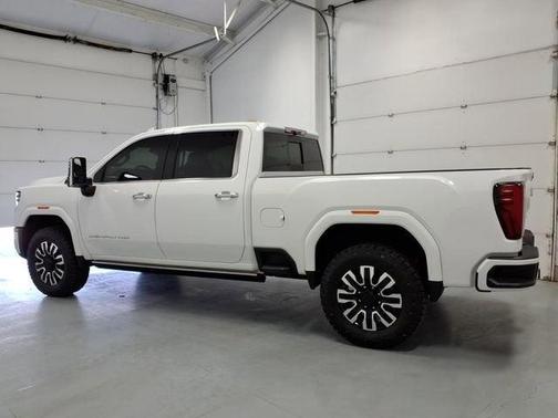 Summit White 2024 GMC Sierra 2500 Denali Ultimate