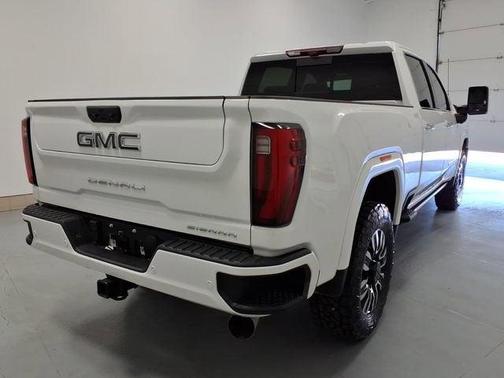 Summit White 2024 GMC Sierra 2500 Denali Ultimate