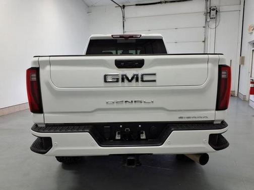 Summit White 2024 GMC Sierra 2500 Denali Ultimate