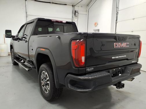 2023 GMC Sierra 2500 AT4