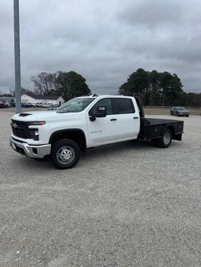 Summit White 2026 Chevrolet Silverado 3500 WT