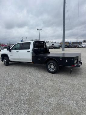 Summit White 2026 Chevrolet Silverado 3500 WT