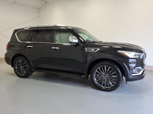 2024 INFINITI QX80 SENSORY AWD