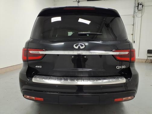 2024 INFINITI QX80 SENSORY AWD