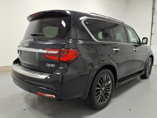 2024 INFINITI QX80 SENSORY AWD