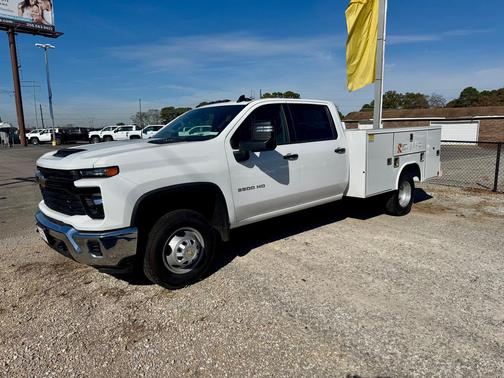 Summit White 2026 Chevrolet Silverado 3500 WT