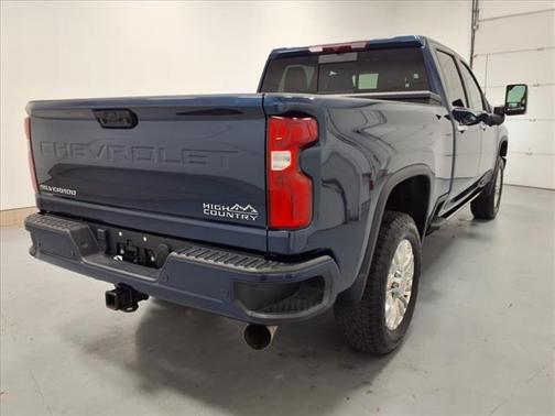 2023 Chevrolet Silverado 3500 High Country