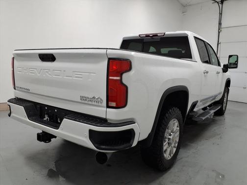 2025 Chevrolet Silverado 2500 High Country