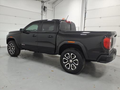 2023 GMC Canyon AT4