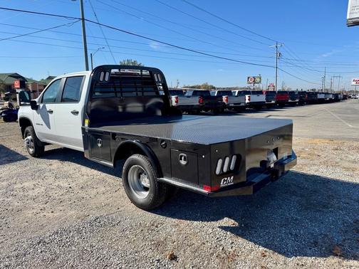 Summit White 2026 Chevrolet Silverado 3500 WT