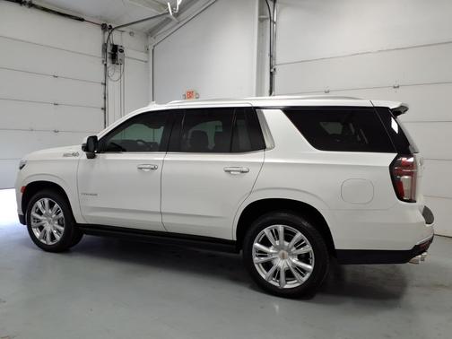 2022 Chevrolet Tahoe 4WD High Country