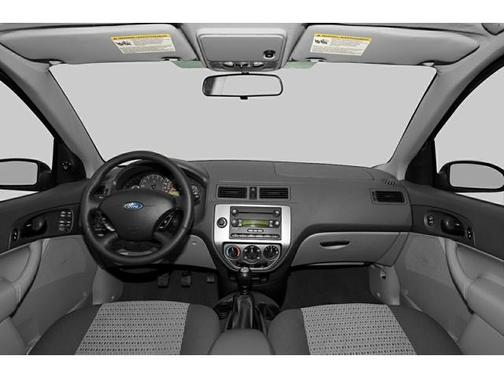 2005 Ford Focus ZX4 S