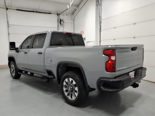 2025 Chevrolet Silverado 2500 Custom