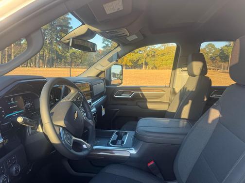 2026 Chevrolet Silverado 3500 LT