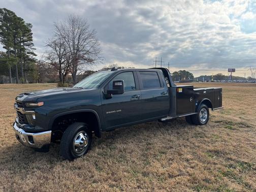 2026 Chevrolet Silverado 3500 LT