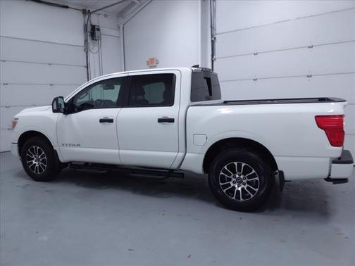 2024 Nissan Titan SV