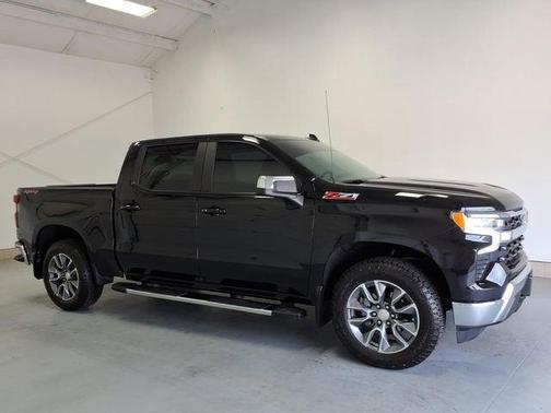 Black 2025 Chevrolet Silverado 1500 LT
