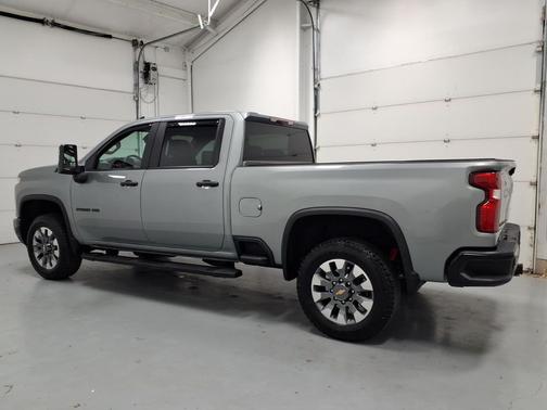 2024 Chevrolet Silverado 2500 Custom