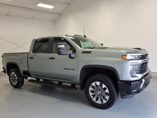 2024 Chevrolet Silverado 2500 Custom