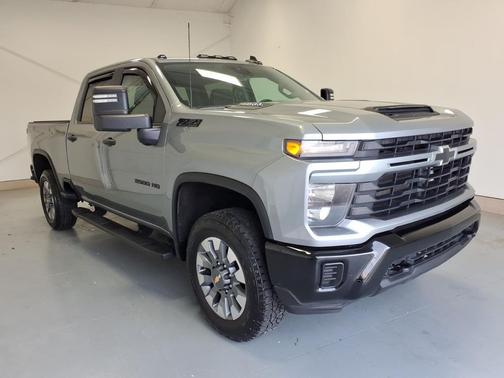2024 Chevrolet Silverado 2500 Custom