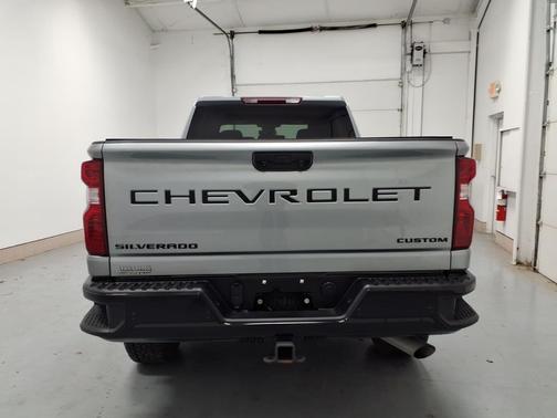 2024 Chevrolet Silverado 2500 Custom