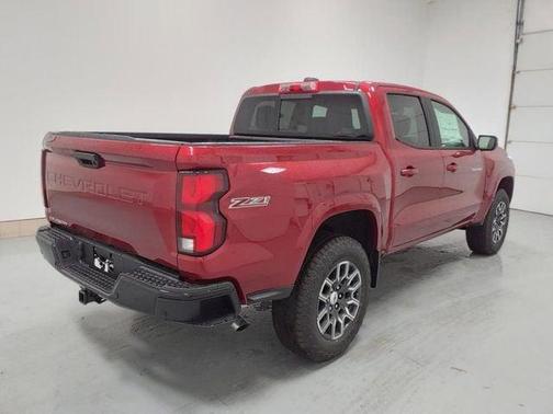 Radiant Red Tintcoat 2023 Chevrolet Colorado Z71
