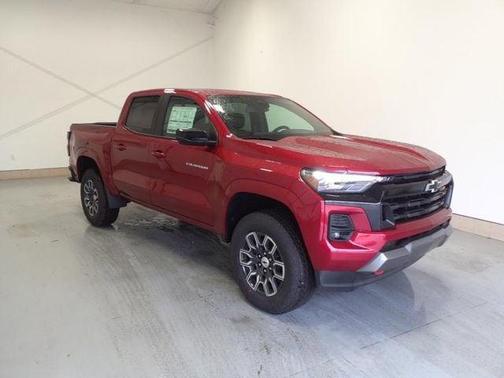 Radiant Red Tintcoat 2023 Chevrolet Colorado Z71