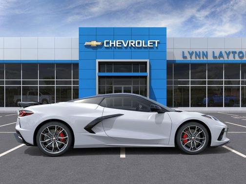 Arctic White 2026 Chevrolet Corvette Stingray w/2LT