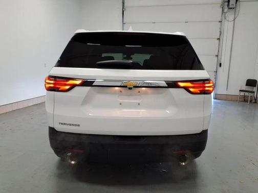 Summit White 2023 Chevrolet Traverse LS
