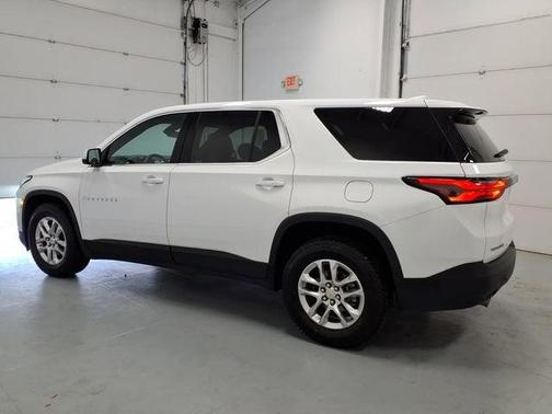 Summit White 2023 Chevrolet Traverse LS