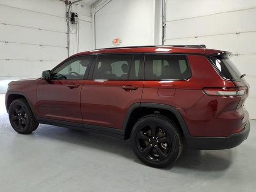 Velvet Red Pearlcoat 2023 Jeep Grand Cherokee L Altitude