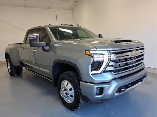 2025 Chevrolet Silverado 3500 High Country