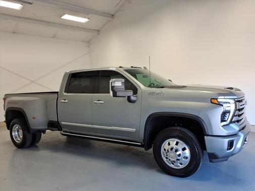 2025 Chevrolet Silverado 3500 High Country