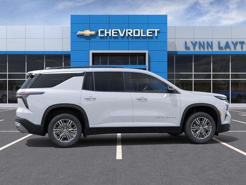 Summit White 2026 Chevrolet Traverse LT
