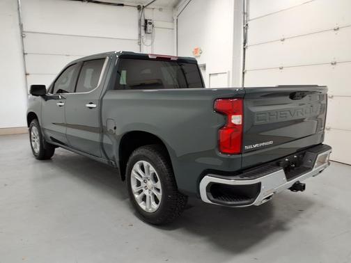 2025 Chevrolet Silverado 1500 LTZ
