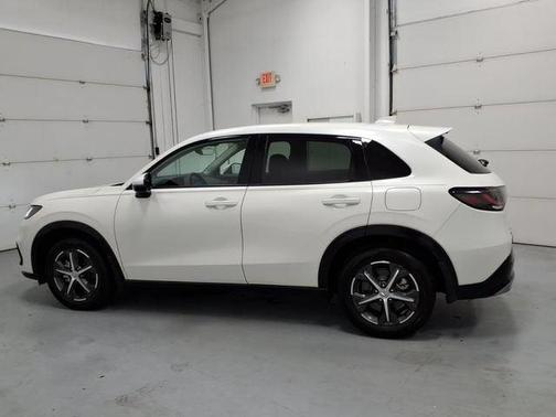 Platinum White Pearl 2024 Honda HR-V EX-L