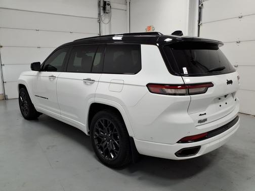 2023 Jeep Grand Cherokee L Summit Reserve