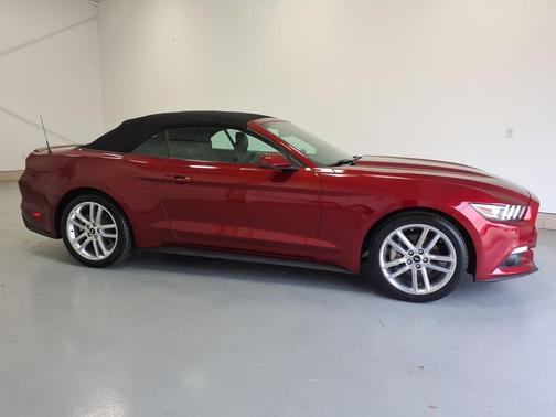 2017 Ford Mustang EcoBoost Premium