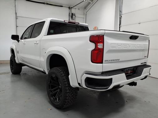 Summit White 2025 Chevrolet Silverado 1500 RST