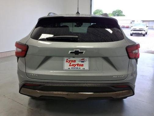 Sterling Gray Metallic 2025 Chevrolet Trax FWD ACTIV