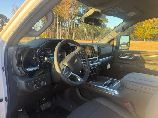 2026 Chevrolet Silverado 3500 LT