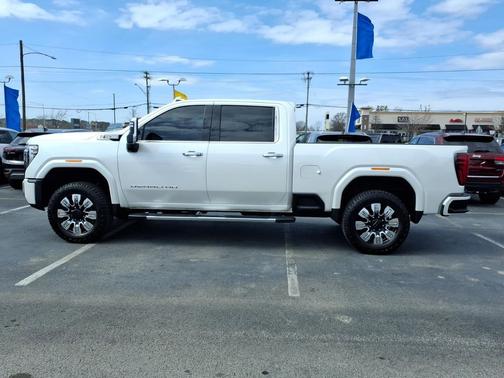 2024 GMC Sierra 2500 Denali