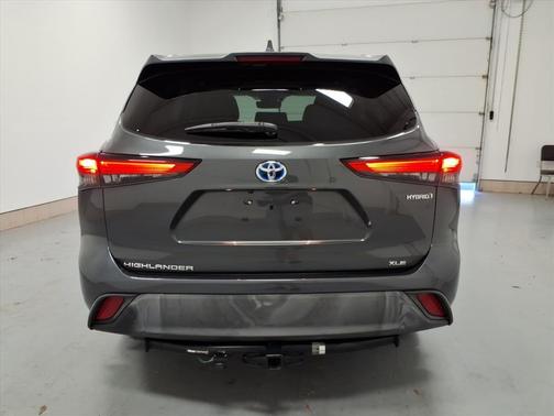 2020 Toyota Highlander Hybrid XLE
