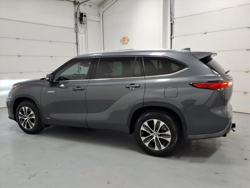 2020 Toyota Highlander Hybrid XLE