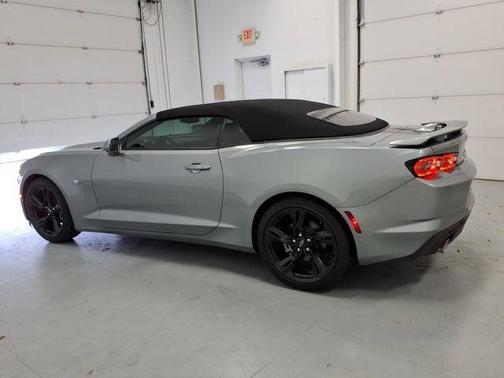 Sharkskin Metallic 2023 Chevrolet Camaro 2LT