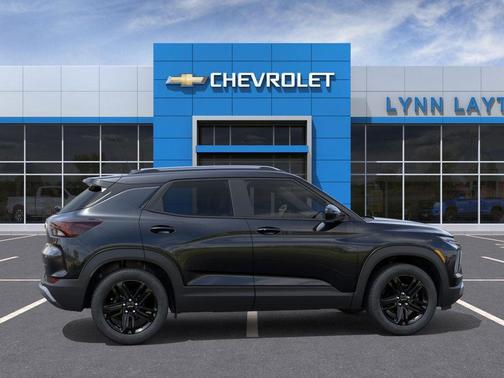 Mosaic Black Metallic 2026 Chevrolet Trailblazer LT