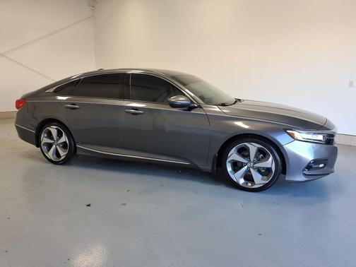 2020 Honda Accord Touring 2.0T