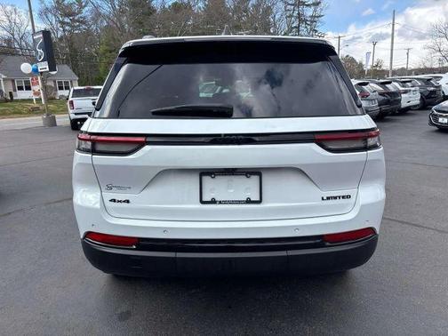 Bright White Clearcoat 2023 Jeep Grand Cherokee Limited