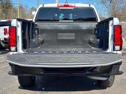2024 Chevrolet Colorado WT