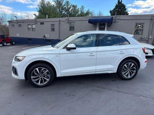 2023 Audi Q5 45 S line quattro Premium